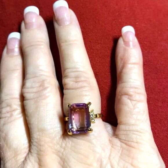 Elegant colorful statement ring sz 8 - Picture 1 of 5